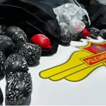 Casal preso ao tentar transportar mais de 8kg de droga escondida em ônibus