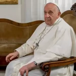 Papa Francisco tem infecção polimicrobiana