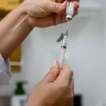 Vera Cruz antecipa vacinação nas escolas diante de epidemia de dengue