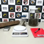Violência doméstica e tumulto levam à prisão por tráfico de drogas em Marília