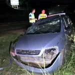 Motorista capota Corsa na SP-294 entre Herculândia e Quintana e foge do local