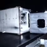 Caminhão tomba após motorista perder controle na SP-294 em Gália
