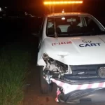 Motorista cochila ao volante e colide veículo de concessionária na SP-270, em Ibirarema