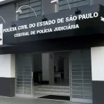 Motorista foge após colisão com carro estacionado no bairro Cascata em Marília