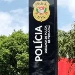 Homem é preso em Vera Cruz após ameaçar mãe com faca e foice