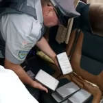 Onze bolivianos são presos com mais de 50 kg de cocaína em ônibus na região de Ourinhos