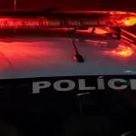 Adolescentes são detidos após xingarem policiais e danificarem viatura durante evento em Marília