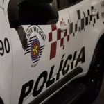 Homem é preso por tráfico de drogas após fugir da PM com moto em Marília
