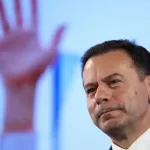 Direita vence eleições legislativas em Portugal e extrema direita cresce