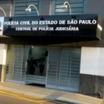 Idosa tem bolsa furtada com mais de R$ 2,1 mil após sair de banco