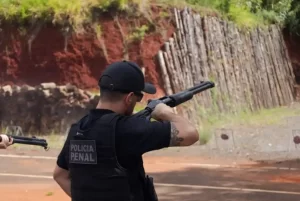 Policial penal atira no próprio pé durante curso de tiro em Pirajuí