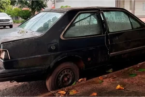 Marília vai recolher veículos abandonados das ruas a partir de notificações da Emdurb