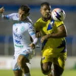 MAC deixa vitória escapar no fim